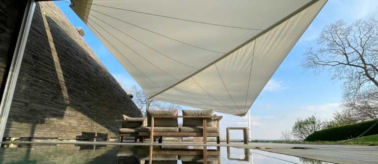 Duurzaamheid van zonnezeildoek in de praktijk